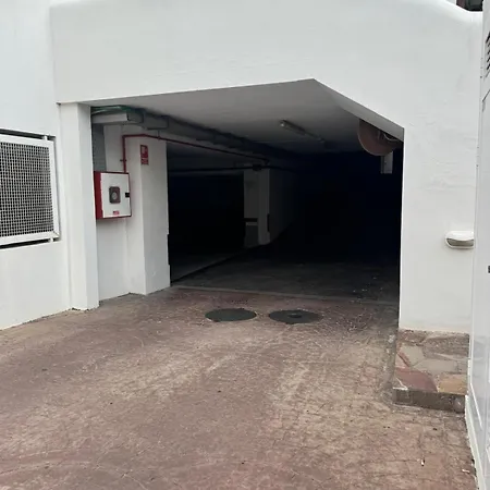 3 Bedroom, Heated Pool, Free Parking * Costa Adeje (Tenerife)