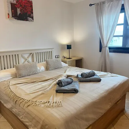 Appartement 3 Bedroom, Heated Pool, Free Parking *